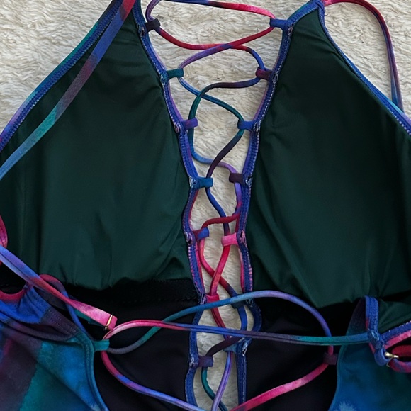 La Blanca Hidden Gem Tummy-Control Lace-Up One-Piece Swimsuit - Picture 8 of 10